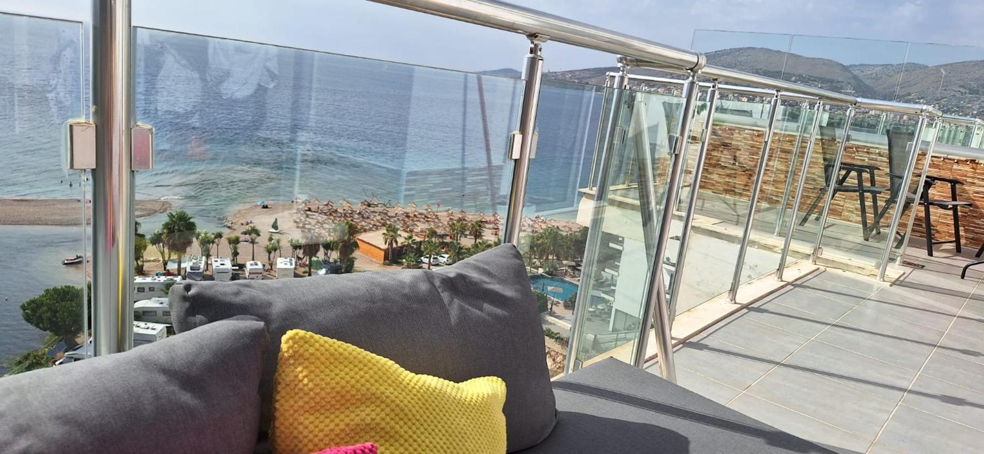Апартаменты Sadet'S Penthouse Saranda Экстерьер фото
